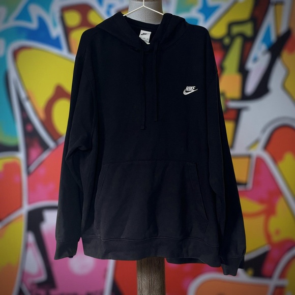 Nike Black Hoodie Pullover Men’s XXL Fleece Kangaroo Pocket Embroidered Logo - Picture 1 of 5